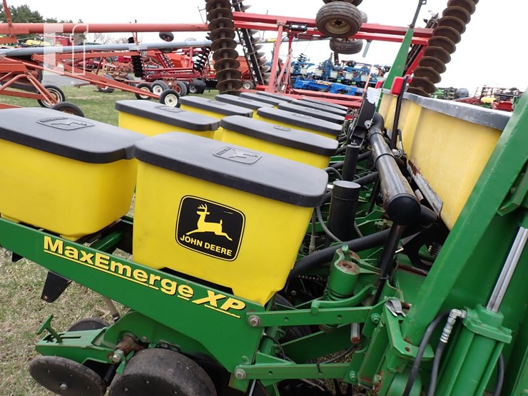 john-deere-1750-image-6