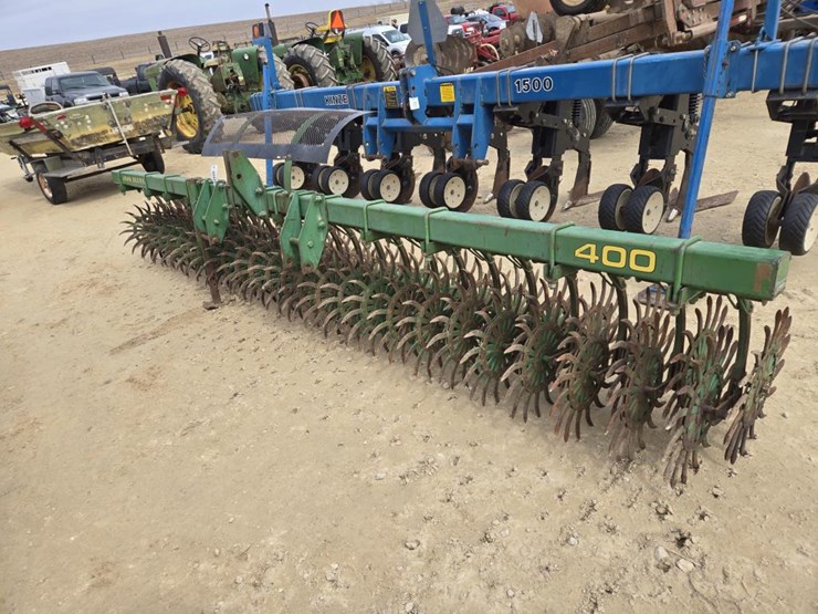 john-deere-400-image-1