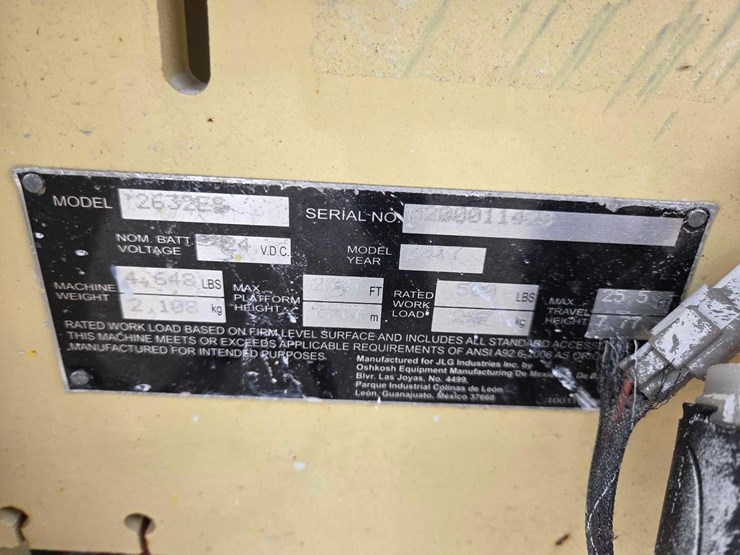 2017-jlg-2632es-image-5