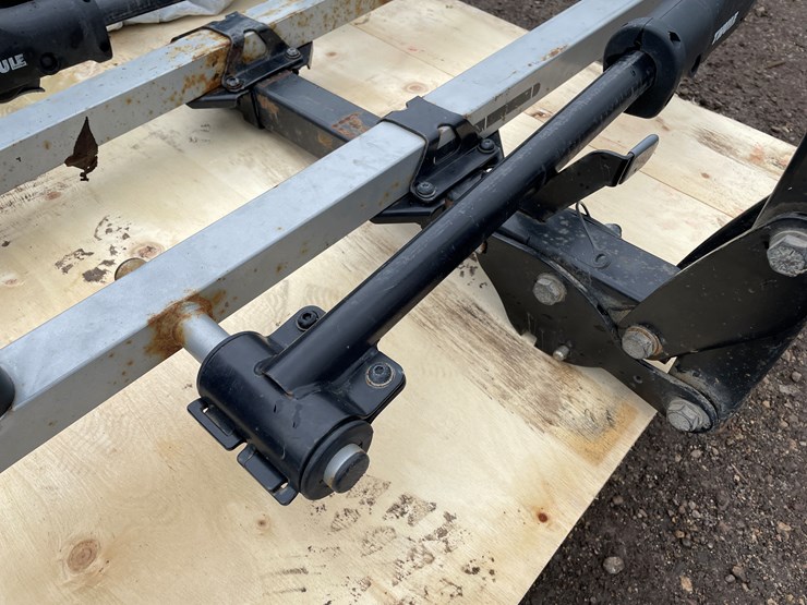 #3057-•-thule-2-bike-hitch-rack-image-9