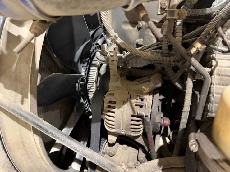 2017-peterbilt-567-image-26