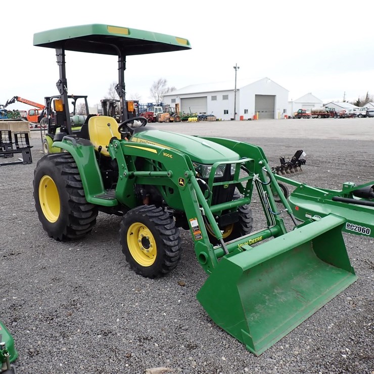 2021 JOHN DEERE 3038E