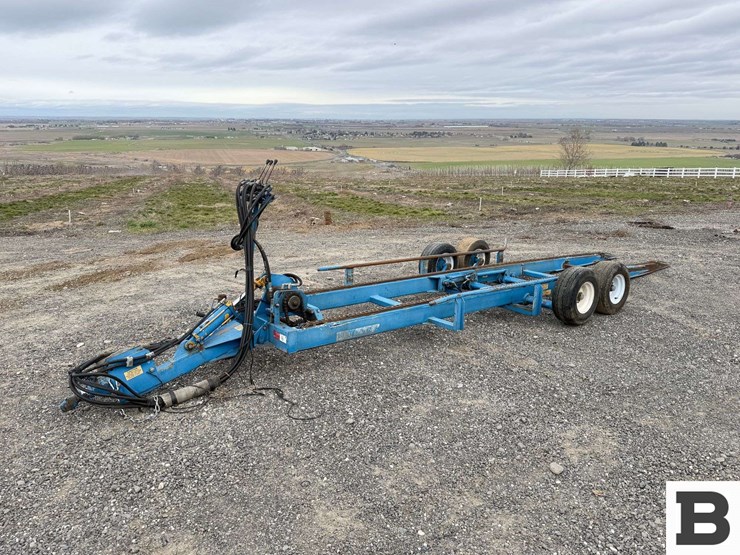 blueline-mfg.-16'-bin-trailer-image-1