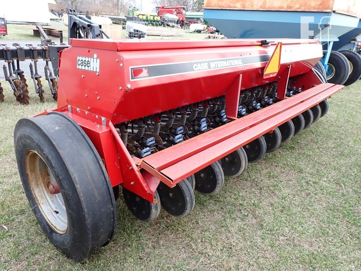 case-ih-5300-image-6