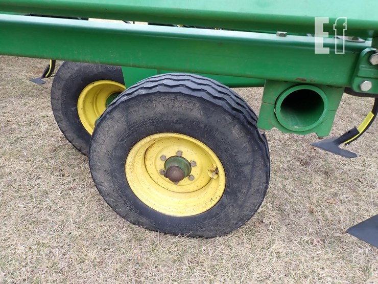 john-deere-726-image-14
