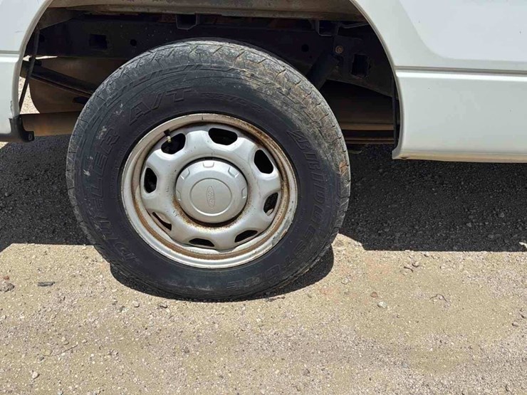 2011-ford-f150-image-12