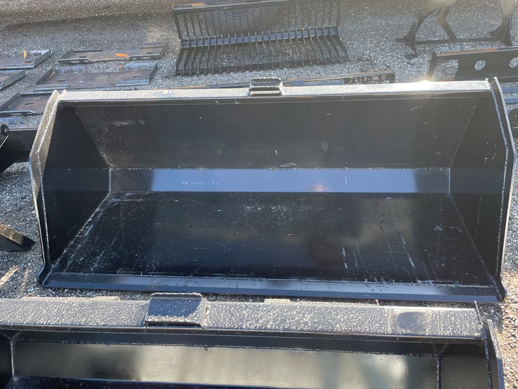 #3045-•-84"-skid-steer-snow-or-litter-bucket-image-2