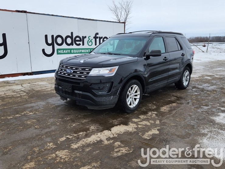 2016-ford-explorer-image-2
