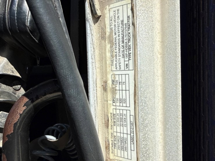 2007-peterbilt-386-image-1