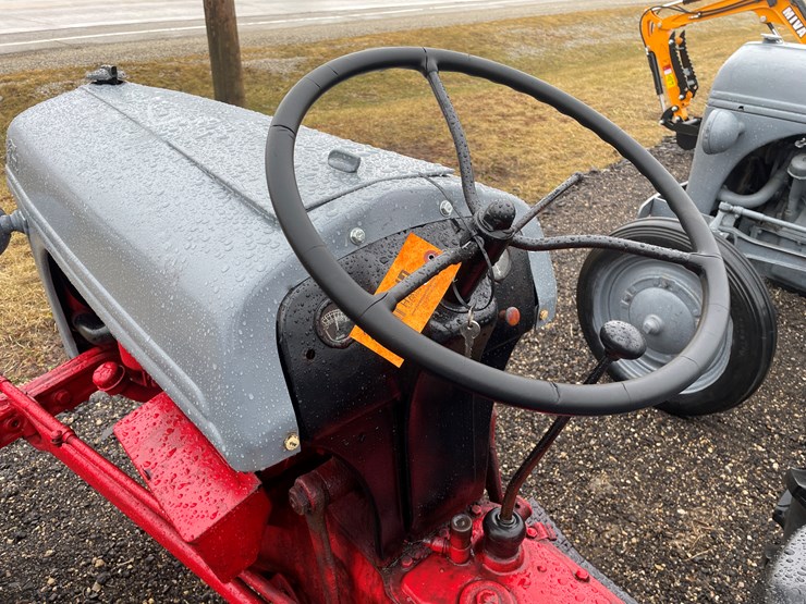 2018-ford-8n-image-24