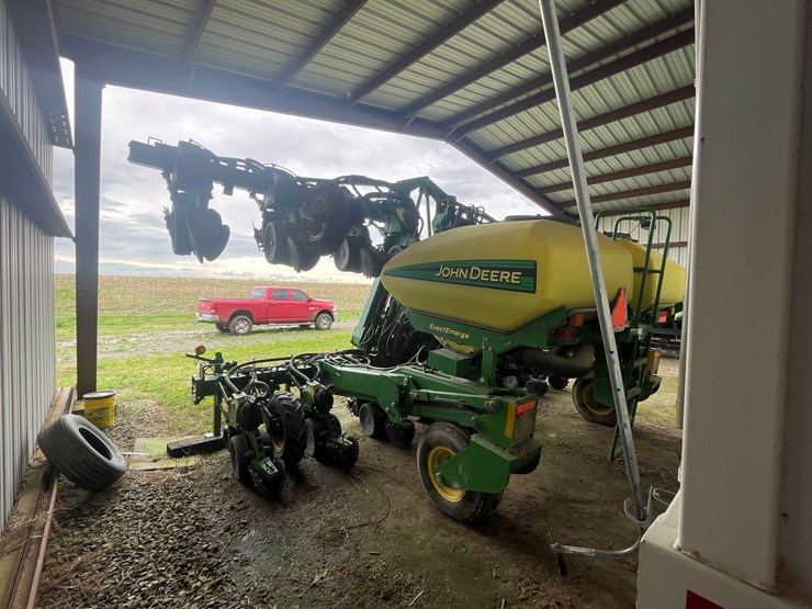 john-deere-1725-image-4