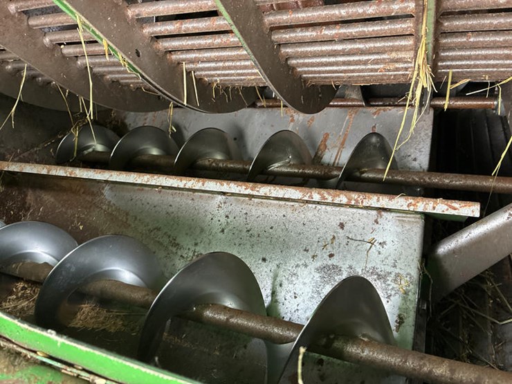 2014-john-deere-s670-image-62