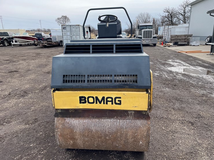 2021-bomag-bw100ad-3-image-2