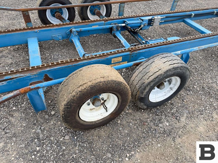 blueline-mfg.-16'-bin-trailer-image-22