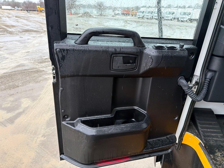 2025-dennis-eagle-proview-image-19