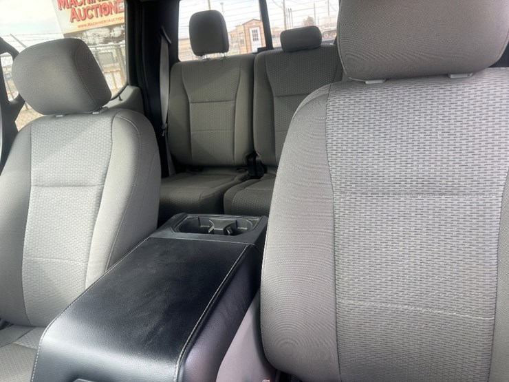 2018-ford-f150-image-12