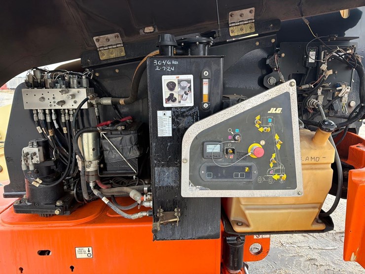 jlg-400s-image-16