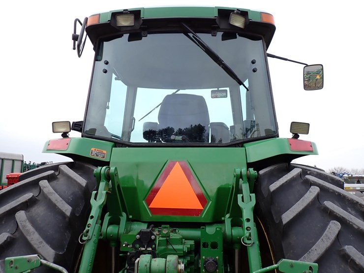 john-deere-8200-image-11