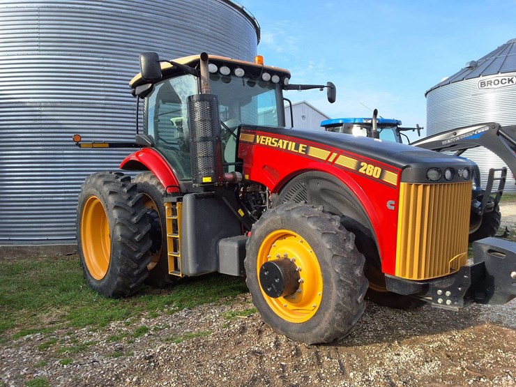 2017-versatile-260-image-20