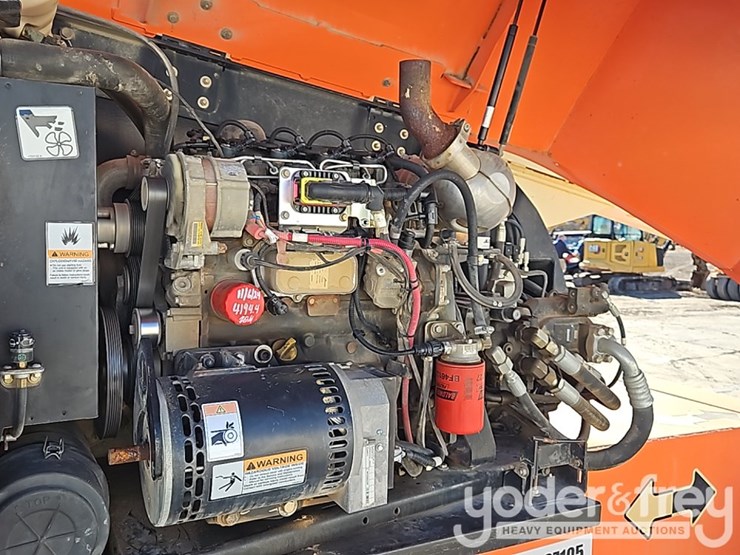 2016-jlg-800s-image-21