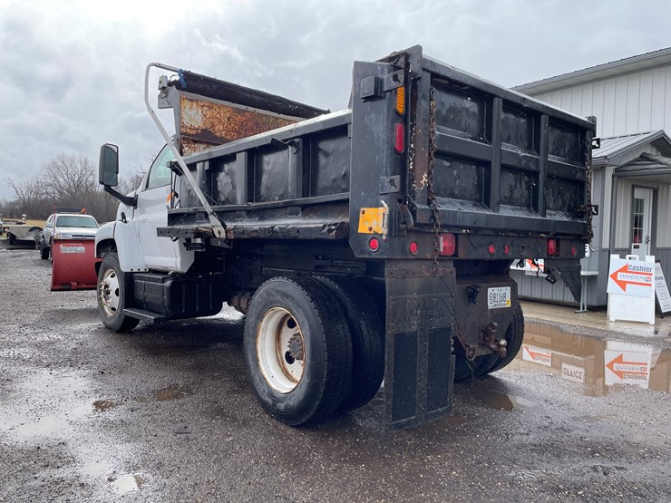#2015-•-2009-chevy-c7500-single-axle-dump-truck-(has-wi-title)-image-7
