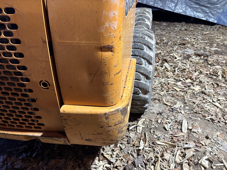 2012-case-sv300-image-18