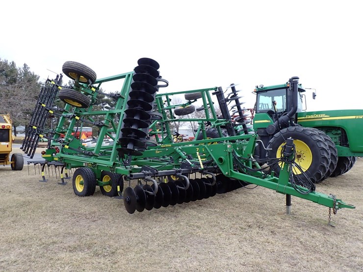 john-deere-726-image-3