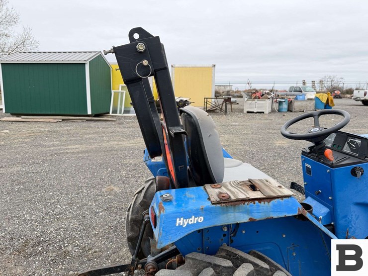 new-holland-t1520-image-28