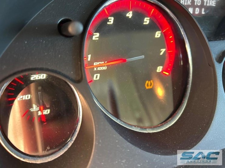 2012-gmc-acadia-slt-image-8