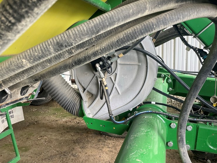 john-deere-1725-image-19