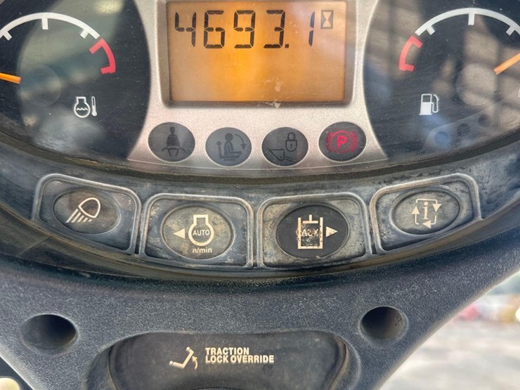 2019-bobcat-t595-image-14