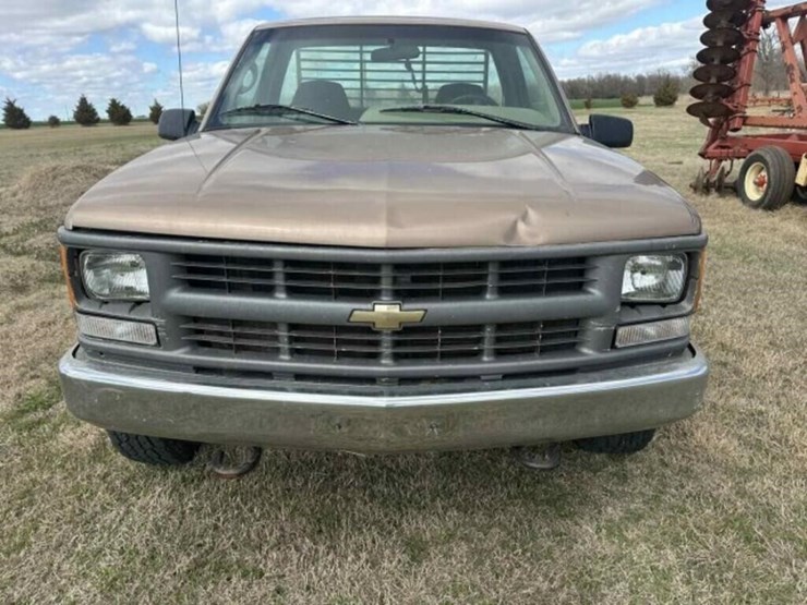 1996-chevrolet-2500-image-3