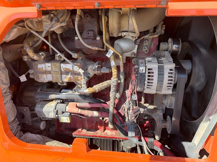 2016-sky-trak-6036-image-11