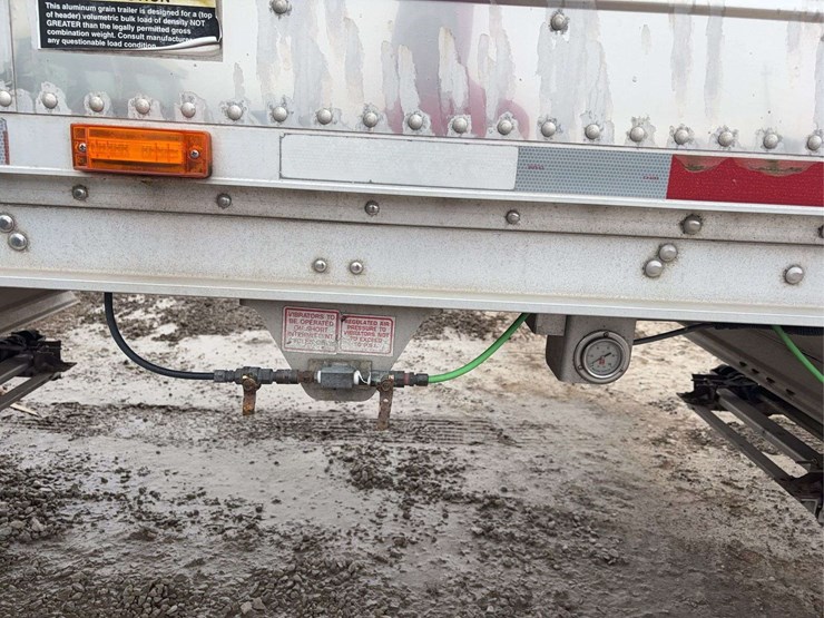 2009-wilson-hopper-bottom-image-13