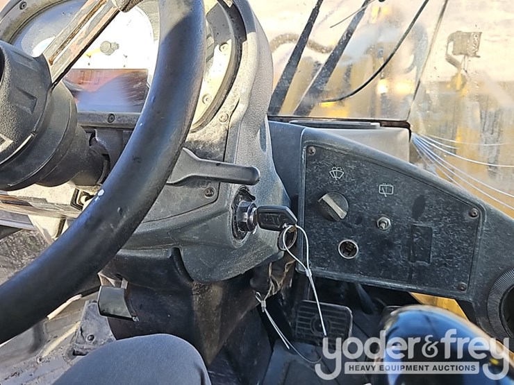 2008-caterpillar-928h-image-32