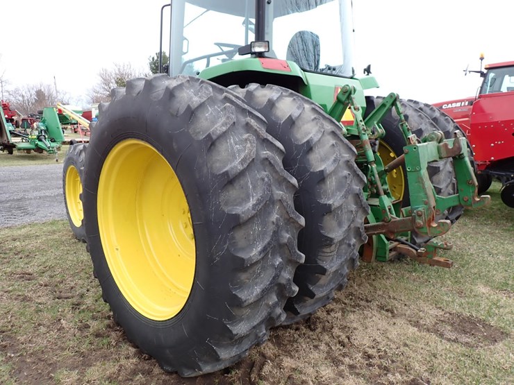 john-deere-8100-image-13