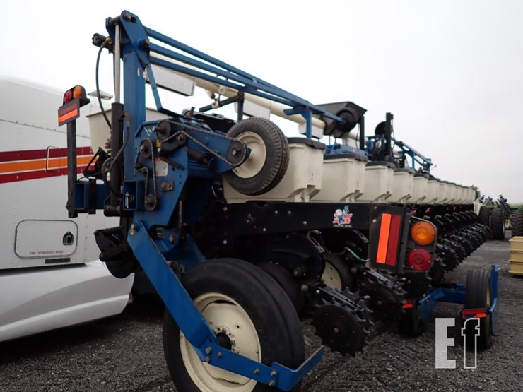 kinze-3600-image-9
