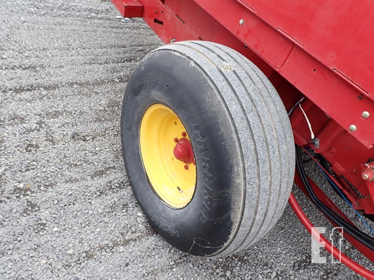 new-holland-bc5070-image-13