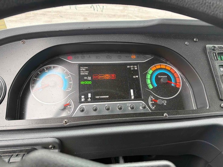 2025-dennis-eagle-proview-image-28