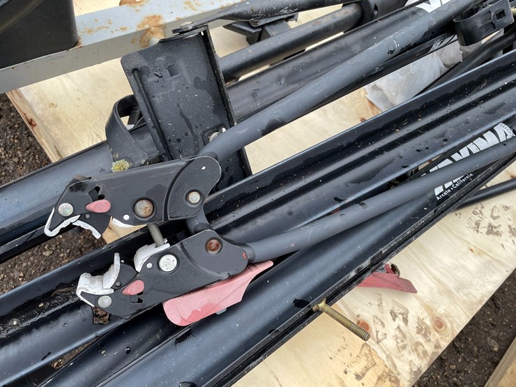 #3058-•-yakima-roof-mounted-bike-rack-image-7