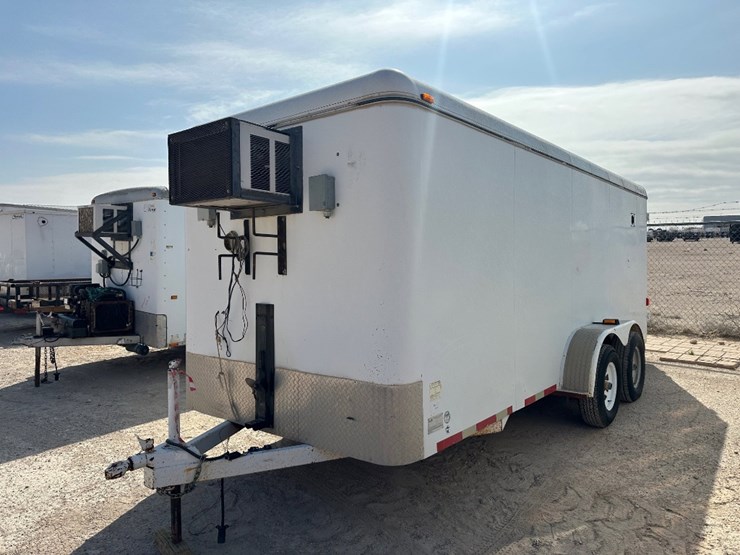2007-cm-trailer-18'-t/a-enclosed-trailer-image-1