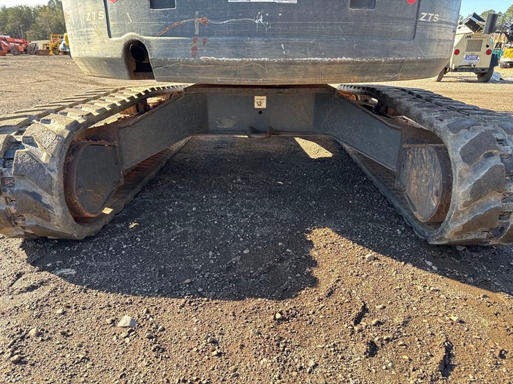 2017-bobcat-e35i-image-5