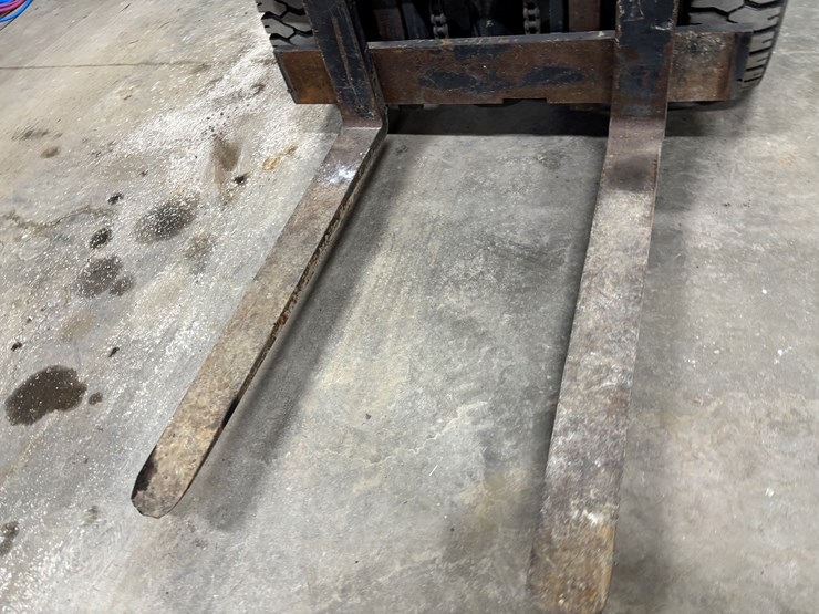 #2306-•-clark-c500-forklift-image-47