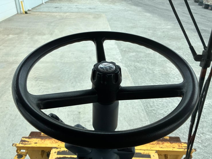 2009-new-holland-cr9060-image-93