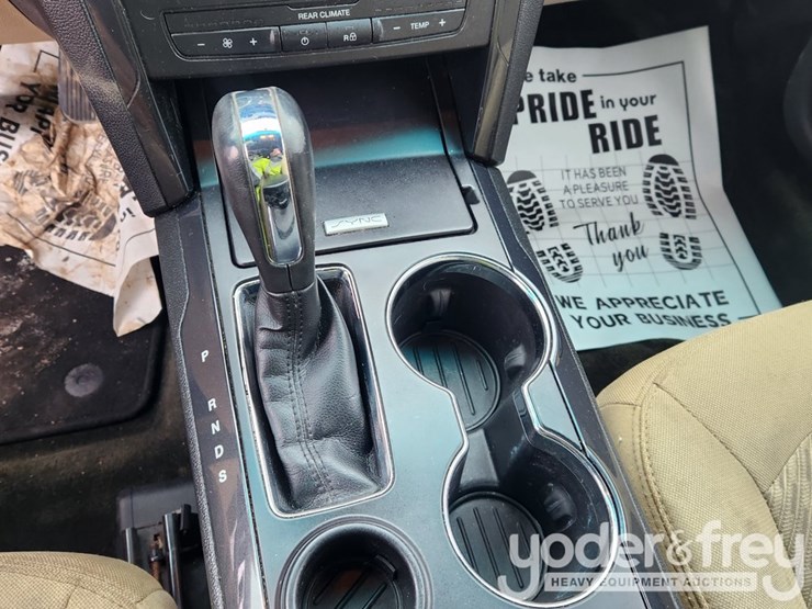 2016-ford-explorer-image-20