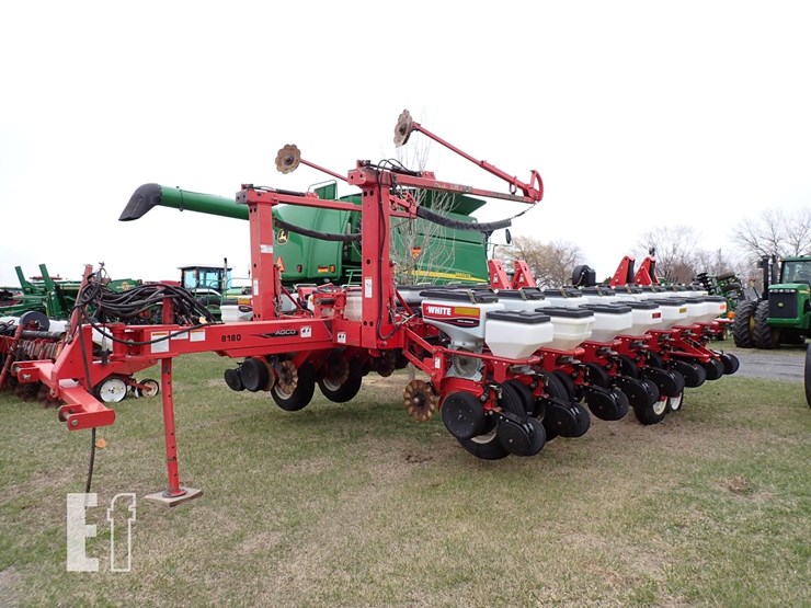 2007-white-8186-image-2