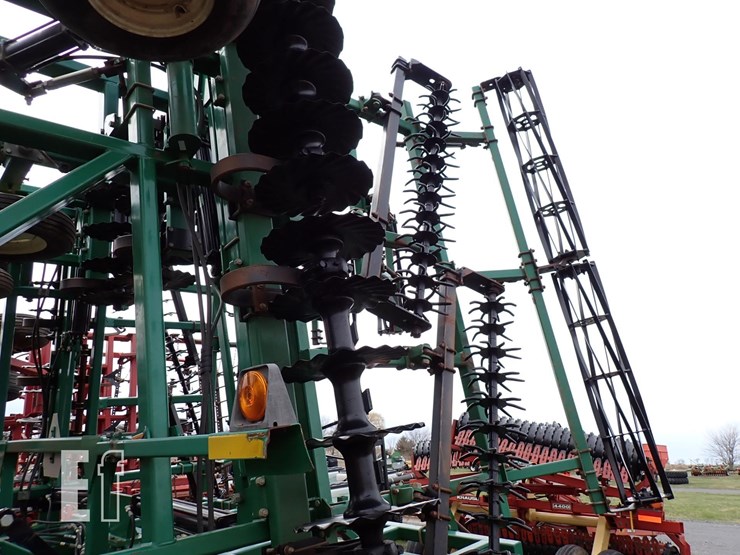 great-plains-4000tt-image-7