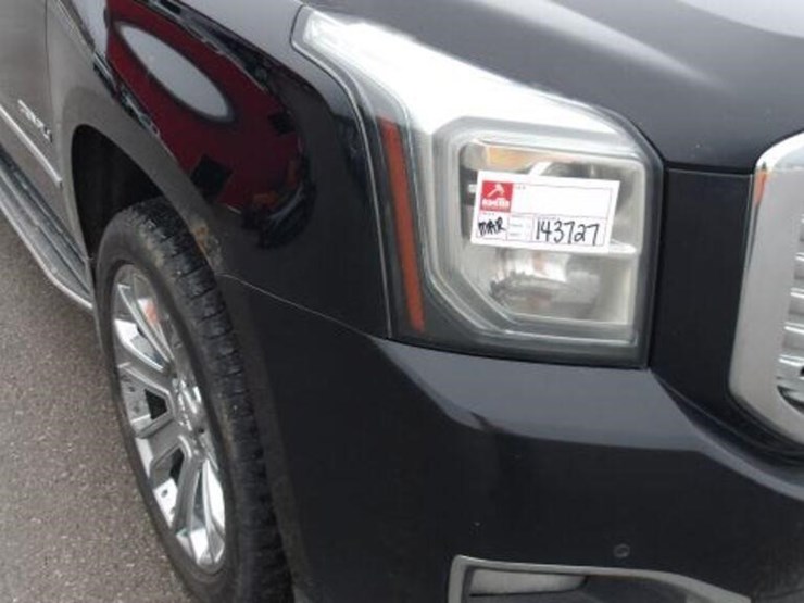 2016-gmc-yukon-denali-image-69