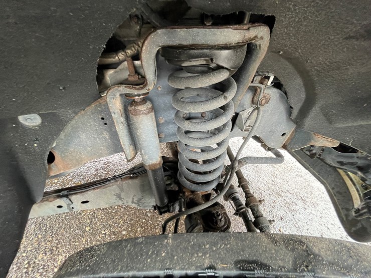 2014-ford-f550-xl-image-14