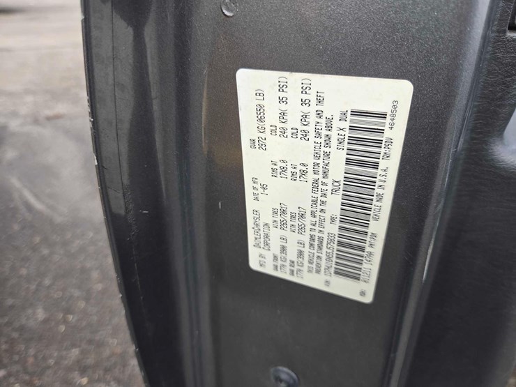 2005-dodge-ram-1500-image-8